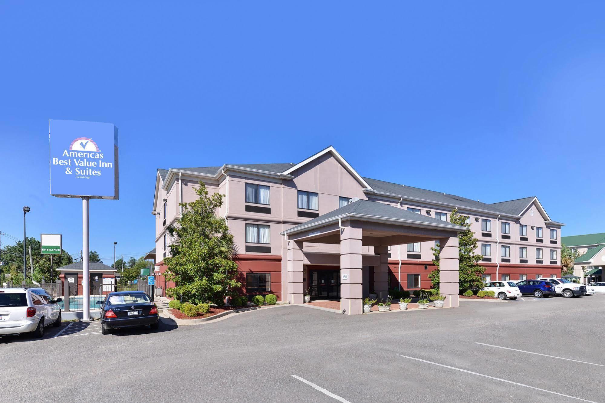 Quality Inn & Suites Augusta I-20 Exterior photo